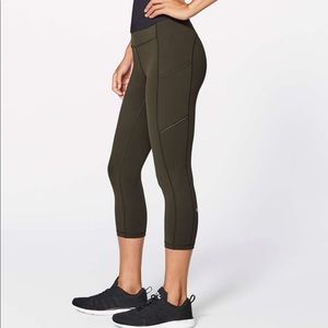 Lululemon olive/army green cropped leggings size 8